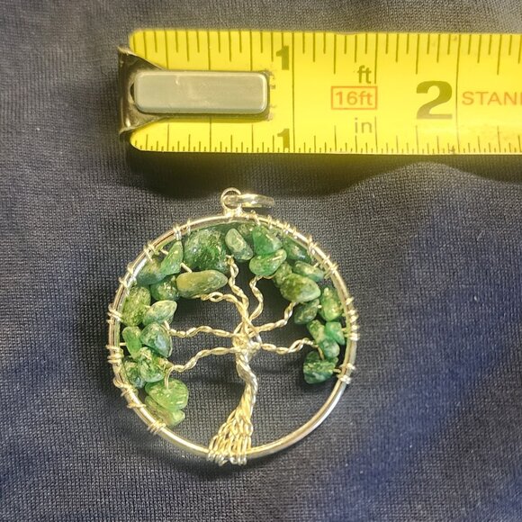 Jade and silver tone wire 1.5 inch dia. Tree of Life pendant - Picture 3 of 3